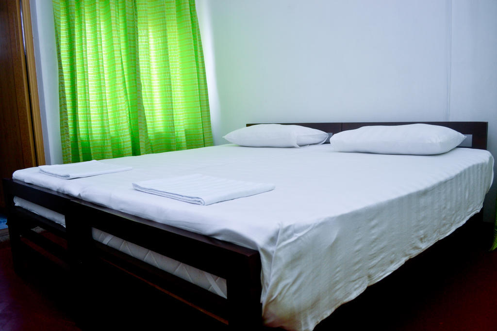 Hamilton House Hotell Negombo Rom bilde