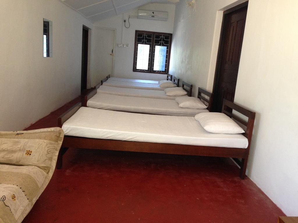 Hamilton House Hotell Negombo Rom bilde
