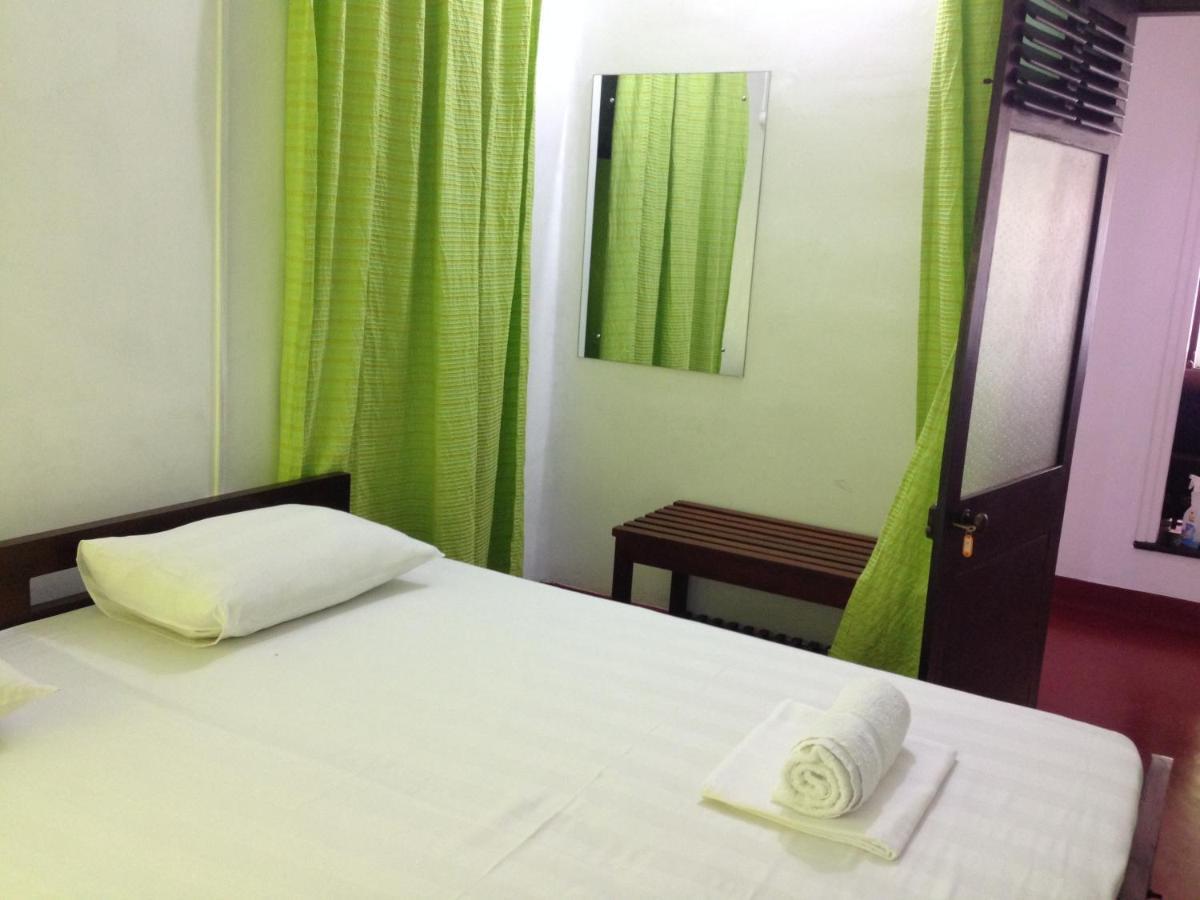 Hamilton House Hotell Negombo Eksteriør bilde