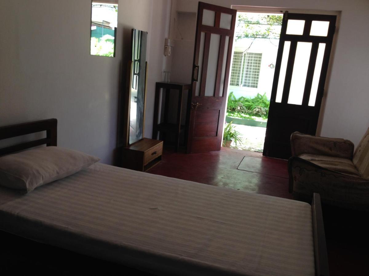 Hamilton House Hotell Negombo Eksteriør bilde
